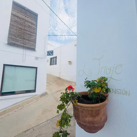 La Troje Boutique